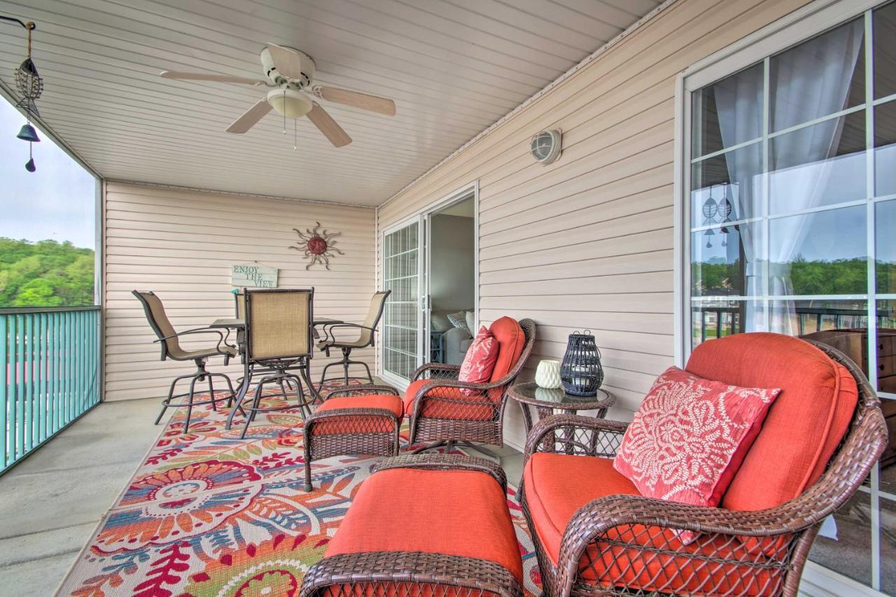 Sleek Lake Ozark Gem With Views And Pool Access! Kültér fotó